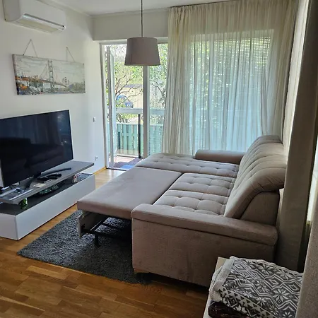 Apartament Karusselli 101 *